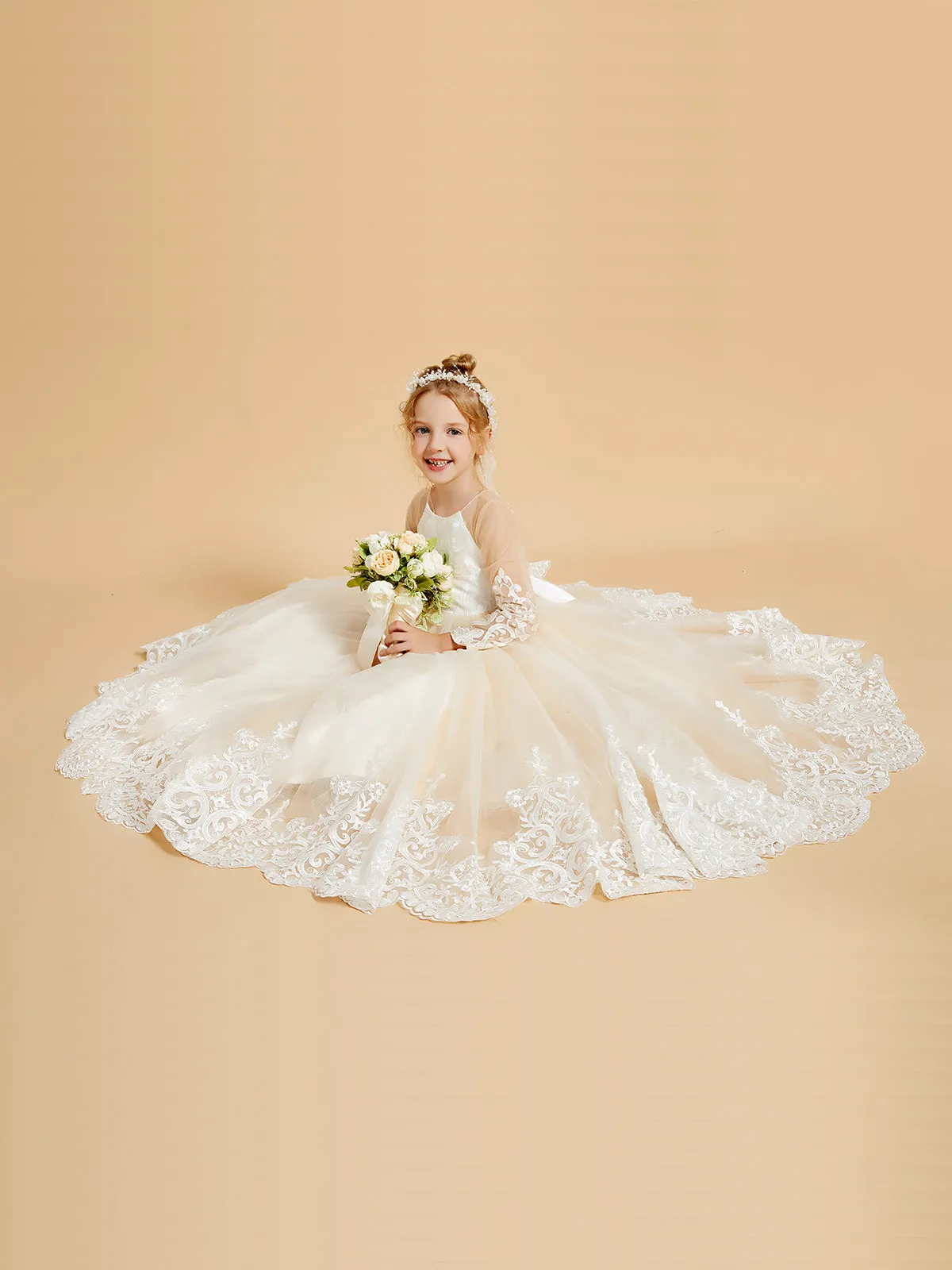 Adorable Flower Girl Dresses with Bowknots and Lace Applique