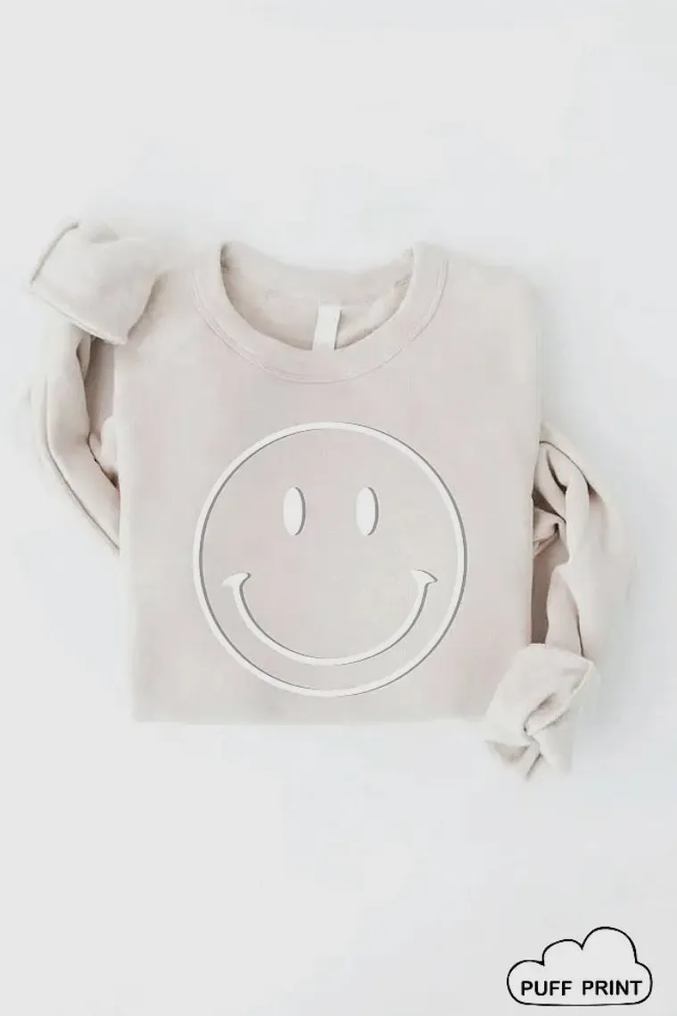 Smiley Graphic Pullover Sweatshirt: Heather Beige