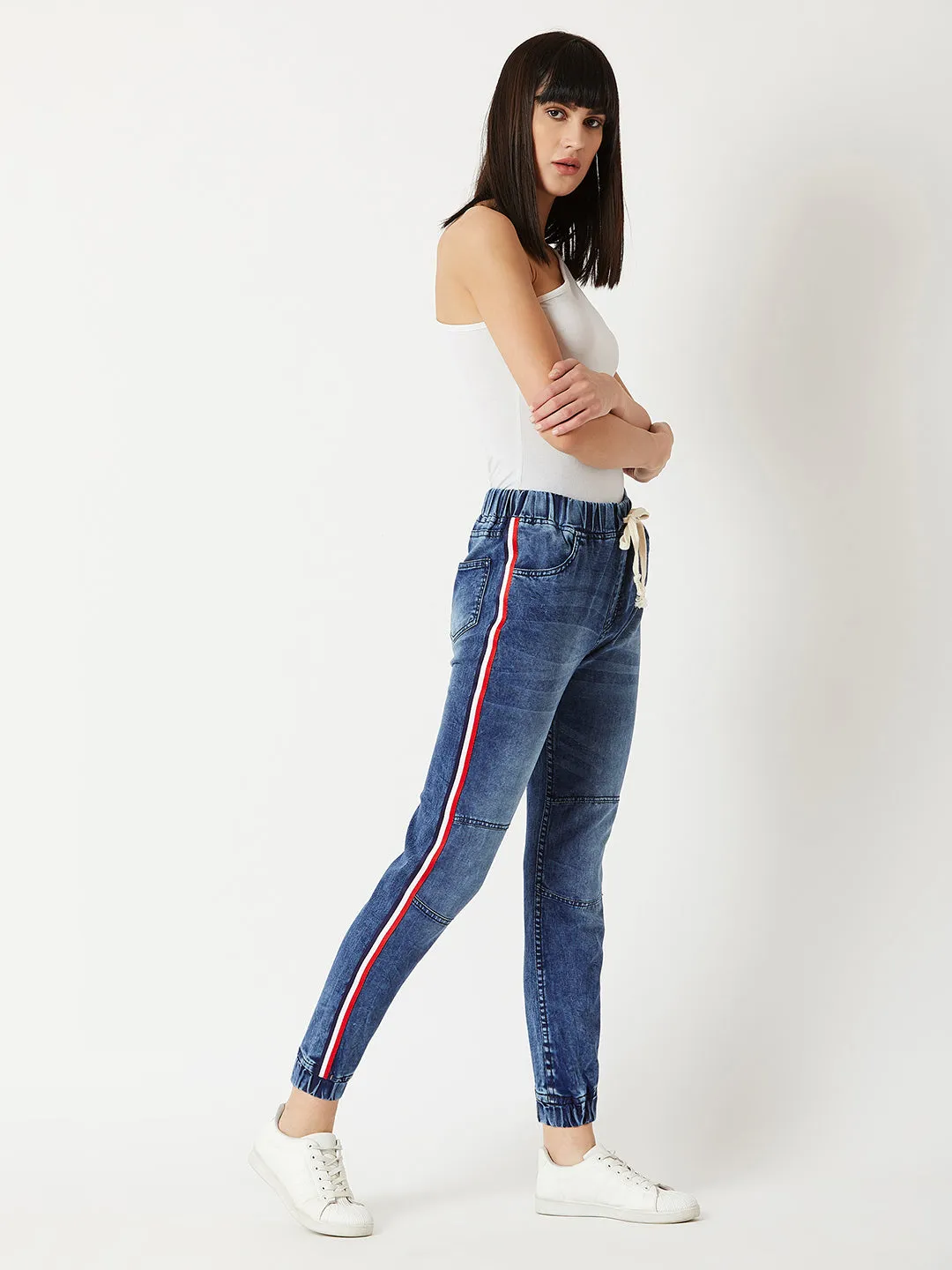 Women's Blue Relaxed Fit Mid Rise Regular Length Multicolor Twill Tape Detailing Denim Stretchable Jogger Pants